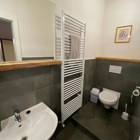 Hostel Cosmopolitan* Banska Stiavnica