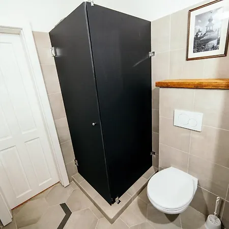 Hostel Cosmopolitan* *