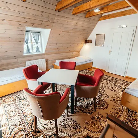 旅馆 Cosmopolitan* Banská Štiavnica