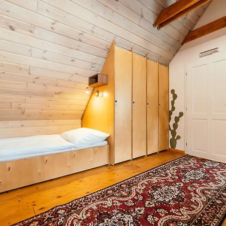 Cosmopolitan* Hostel Banska Stiavnica