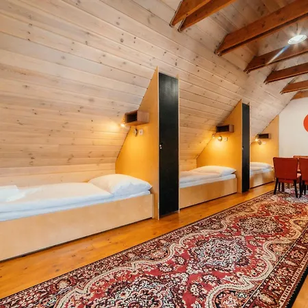 Cosmopolitan* Banská Štiavnica