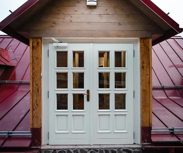 Cosmopolitan* Banská Štiavnica