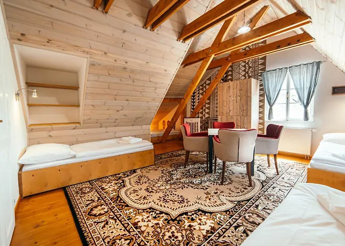 Albergue Cosmopolitan* *