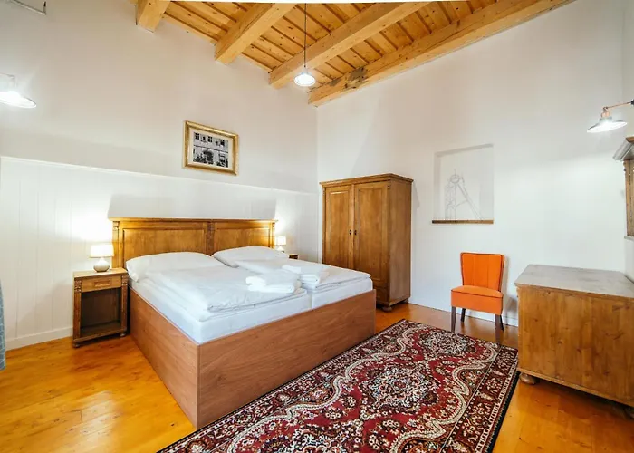 Albergue Cosmopolitan*