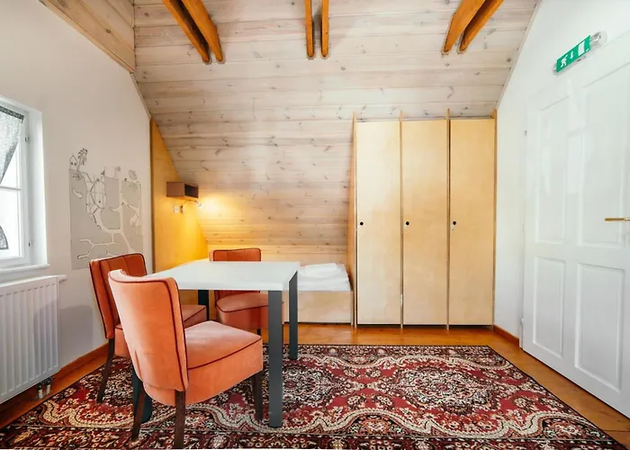 Cosmopolitan* * Banská Štiavnica