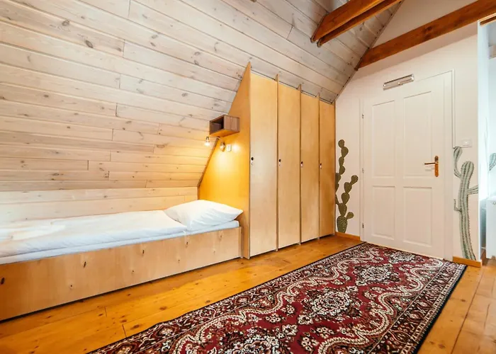 Cosmopolitan* Albergue Banská Štiavnica